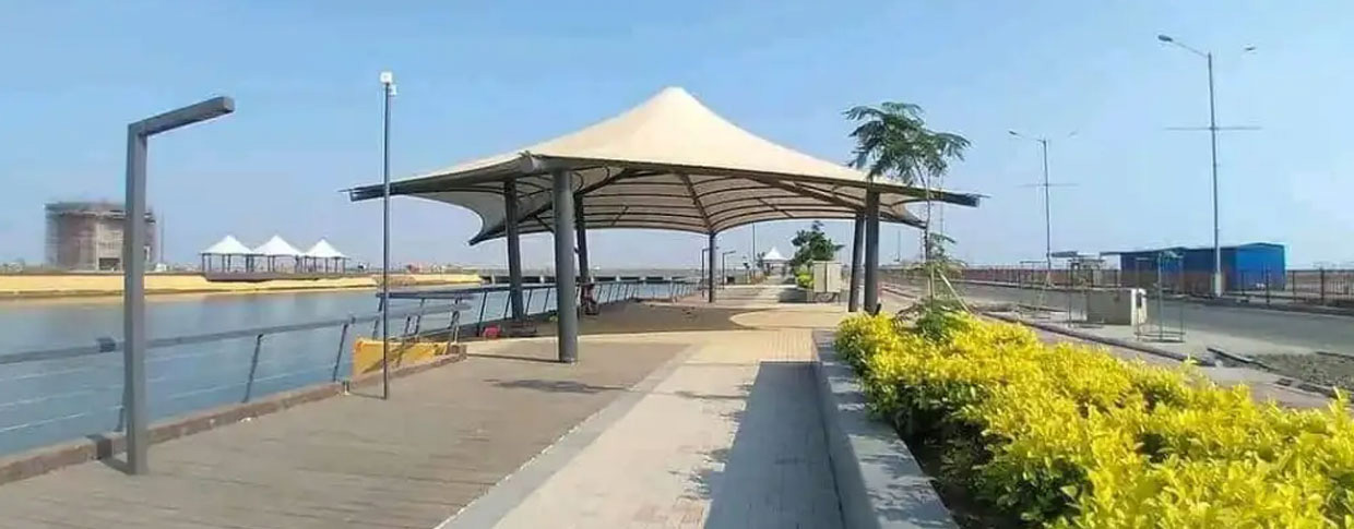 River side